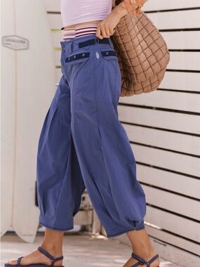 NWT FP x FP Movement Elevate Crop Pants in color Blue Indigo size XS